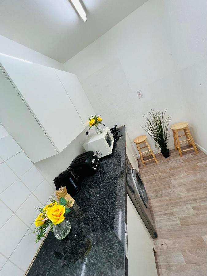2-Bedroom Plus Living Room Flats Near Edgware Road Λονδίνο Εξωτερικό φωτογραφία